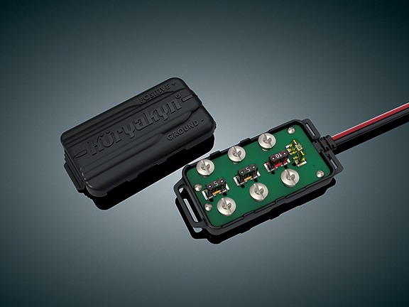 UNIVERSAL ACCESSORY FUSED TERMINAL BLOCK 2208